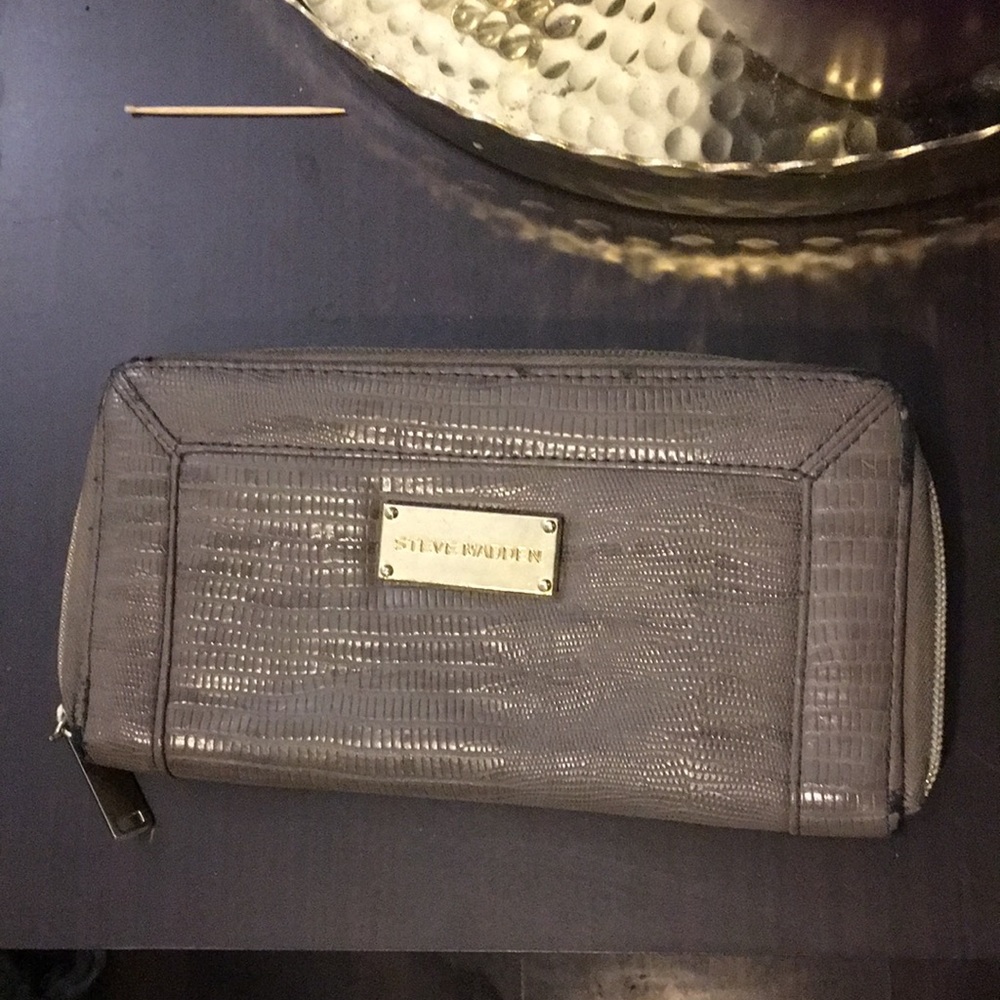 Steve Madden Wallet